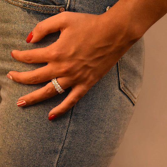 The Brisé Ring